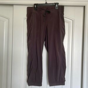 Athleta Ruched Cropped Taupe Joggers